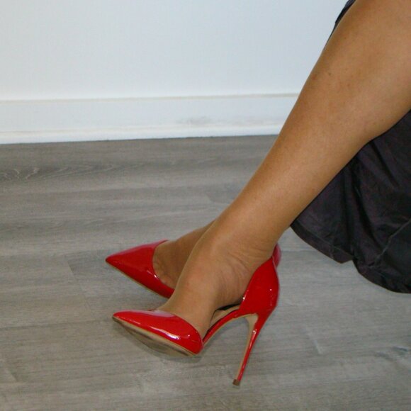 High Heels - Picture 3 of 8